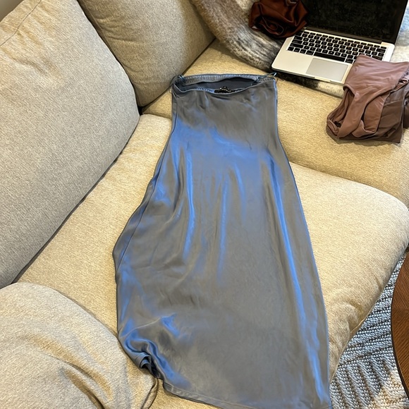 Beautiful strapless slip dress - Picture 3 of 3